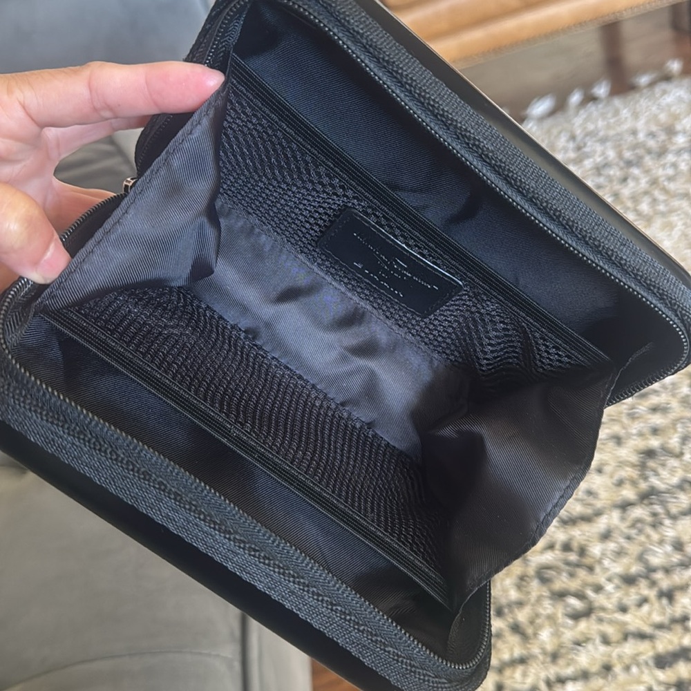 Salvatore Ferragamo Black Toiletries Hard Case - Picture 7 of 8